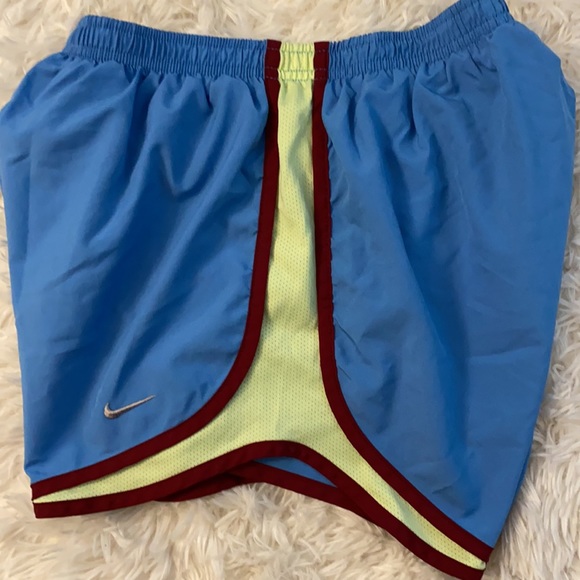 Nike dri-fit shorts - Picture 3 of 4